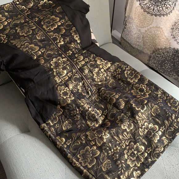 black dress - Picture 2 of 8